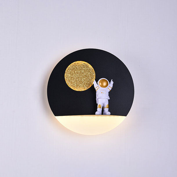 Contemporary Creative Iron Resin Round Astronaut LED Wall Light Lamp for Bedroom
