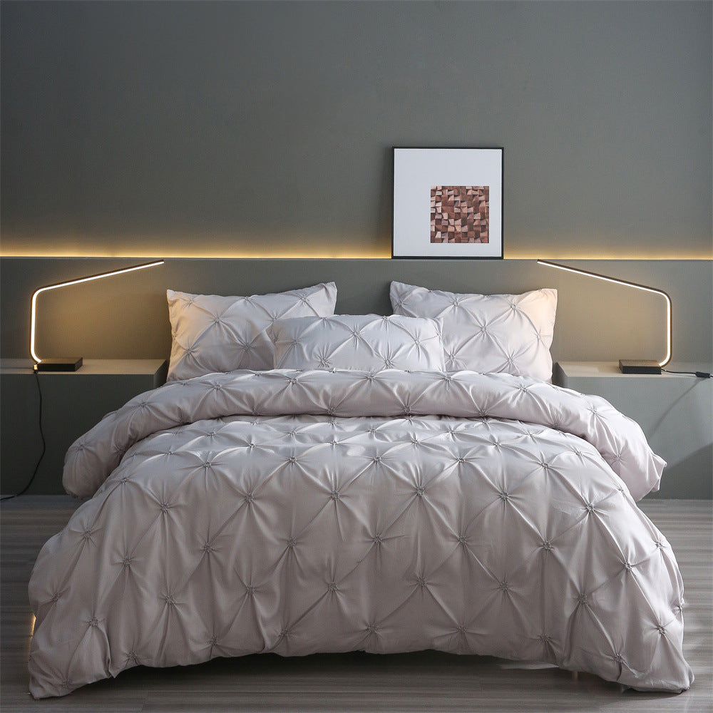 丨 Embroidered Craft Three-piece Bedding Set (Pillowcase &amp; Quilt Cover)