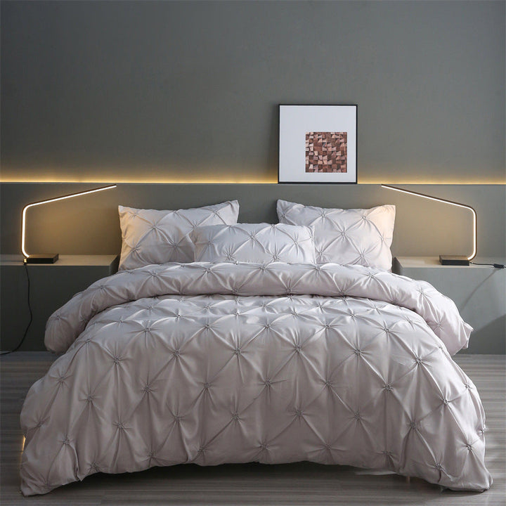 丨 Embroidered Craft Three-piece Bedding Set (Pillowcase &amp; Quilt Cover)
