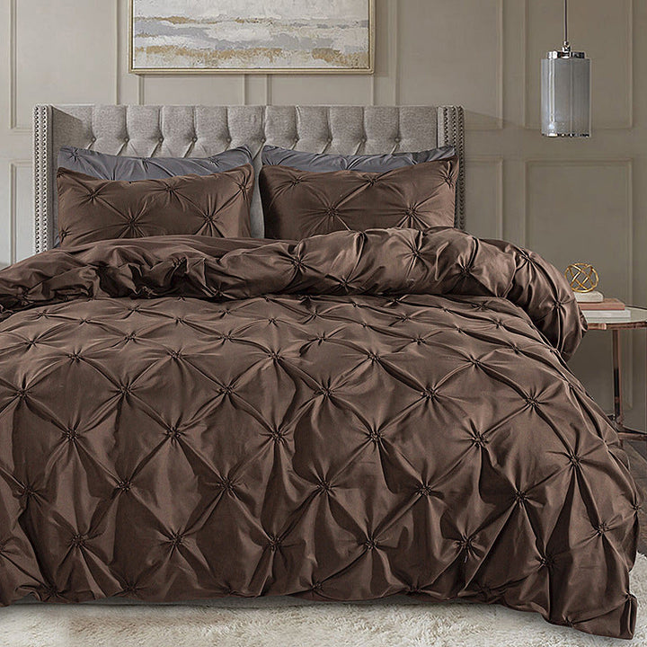 丨 Embroidered Craft Three-piece Bedding Set (Pillowcase &amp; Quilt Cover)