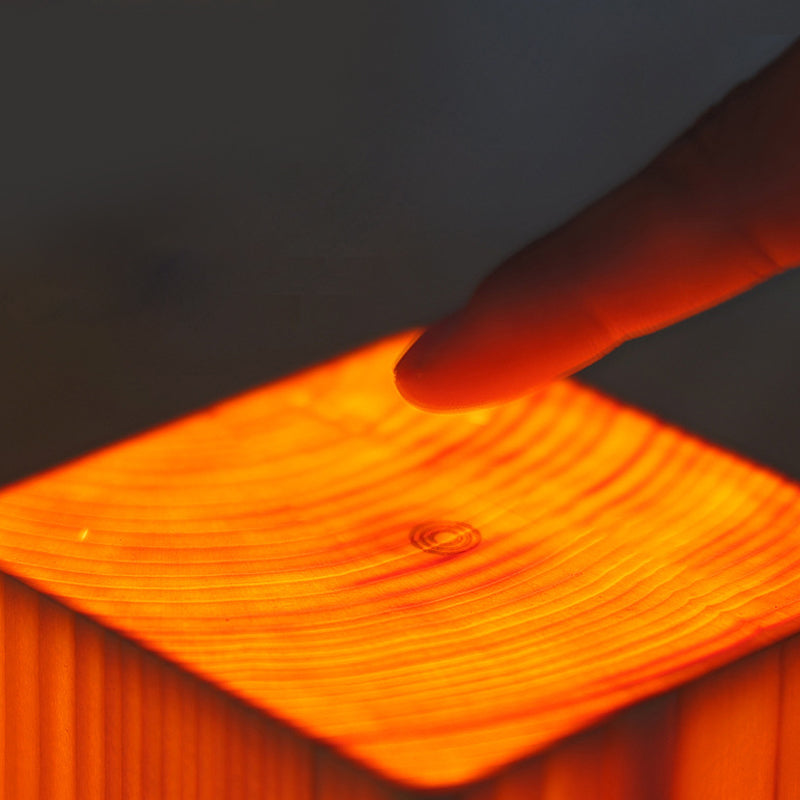 LumiWood – LED table lamp with battery and touch control