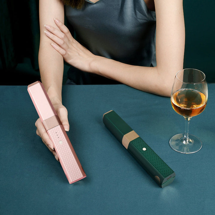 Portable cordless straightener with USB charging