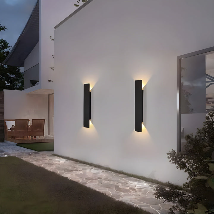 Light - Modern weatherproof LED wall lamp made of aluminum for outdoor use