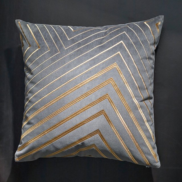 Luxurious geometric cushions - Elegance for the living room and the bedroom