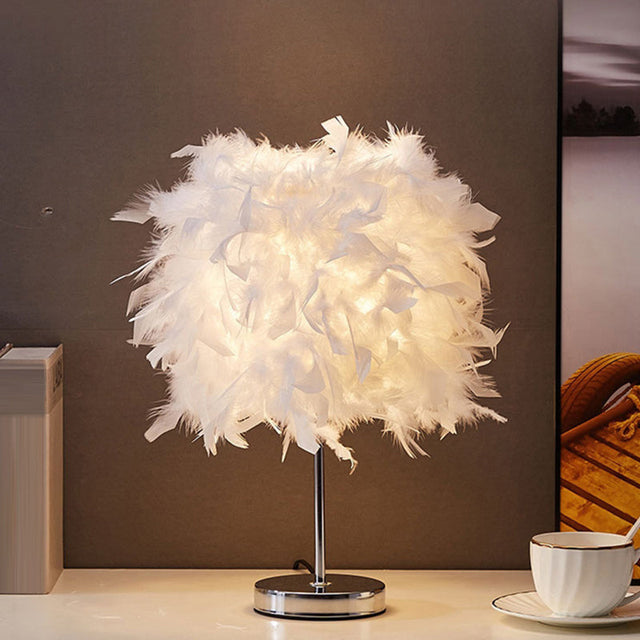 White Cylindrical Table Lamp Simplicity Single Bulb Spring Table Lamp