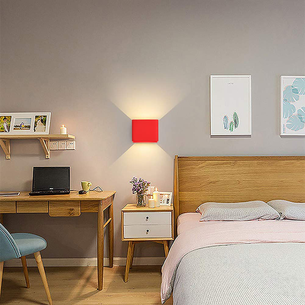 OrrSquare – Modern square wall lamp for stylish lighting