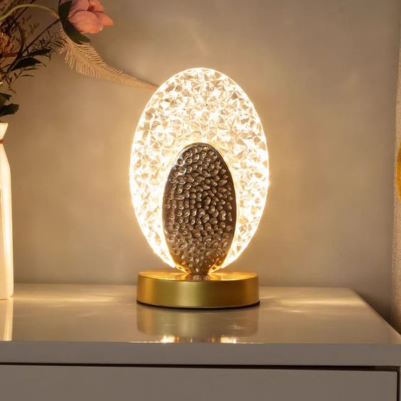 Modern &amp; Luxury Peacock Table Lamp - CrystalGlow