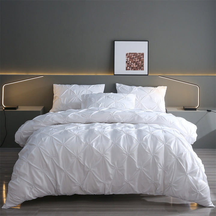 丨 Embroidered Craft Three-piece Bedding Set (Pillowcase &amp; Quilt Cover)