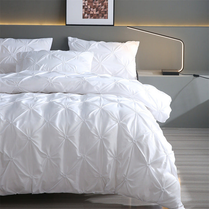 丨 Embroidered Craft Three-piece Bedding Set (Pillowcase &amp; Quilt Cover)