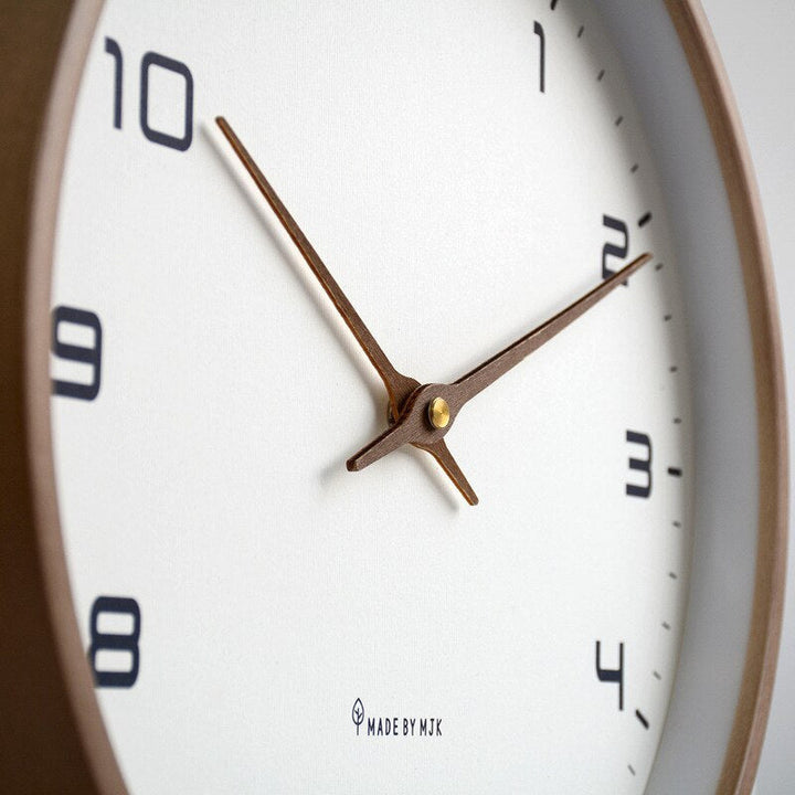 Wall clock - Luxora - Nordic design - Solid wood