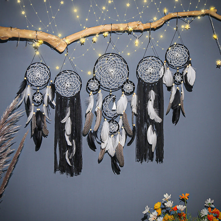 Dream catcher moon and stars hang over the bed (5 pieces)