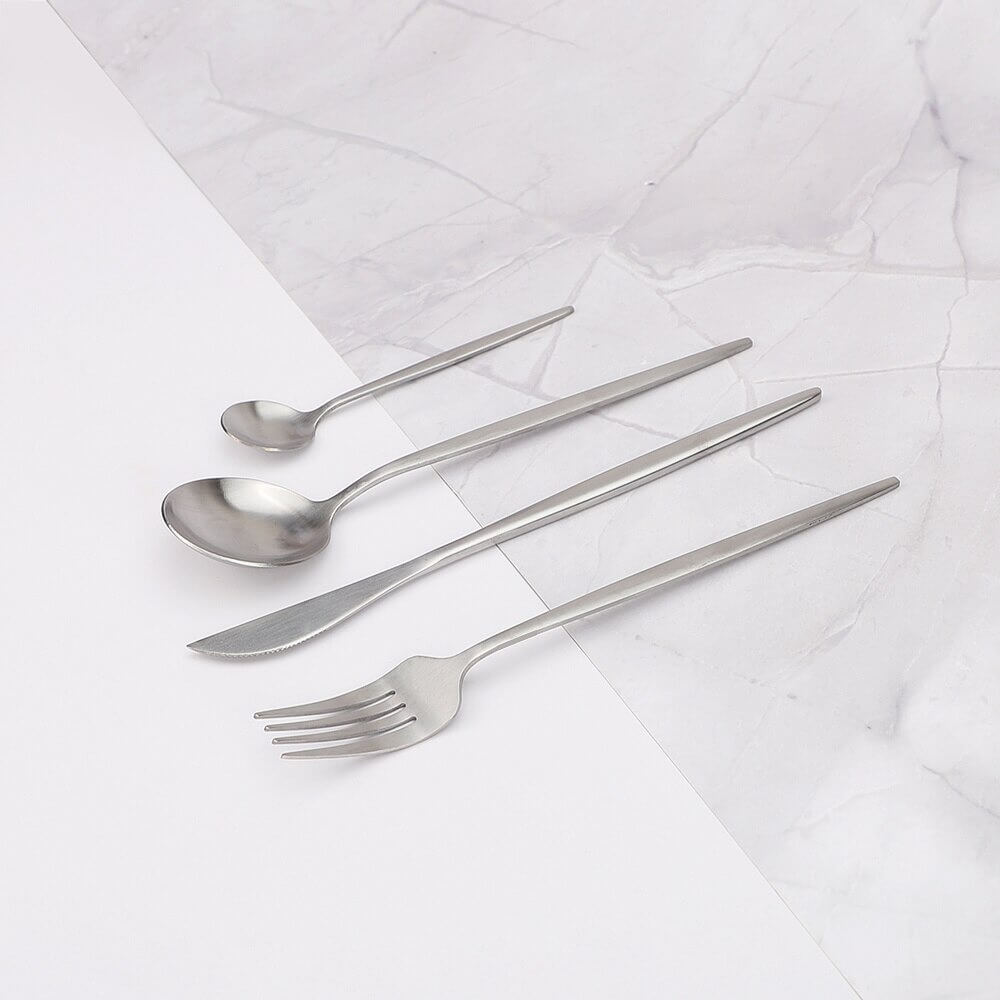 Modern Silver Cutlery Utensil Set
