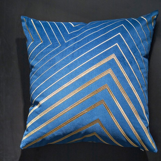 Luxurious geometric cushions - Elegance for the living room and the bedroom