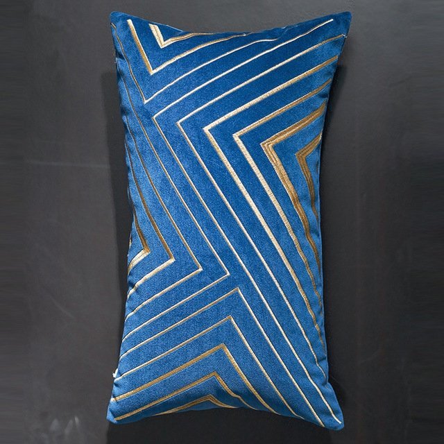 Luxurious geometric cushions - Elegance for the living room and the bedroom