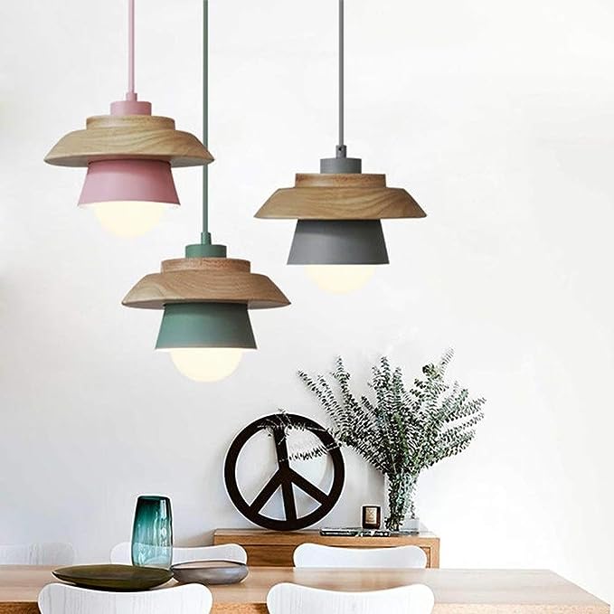 Pendant lights made of Nordic wood