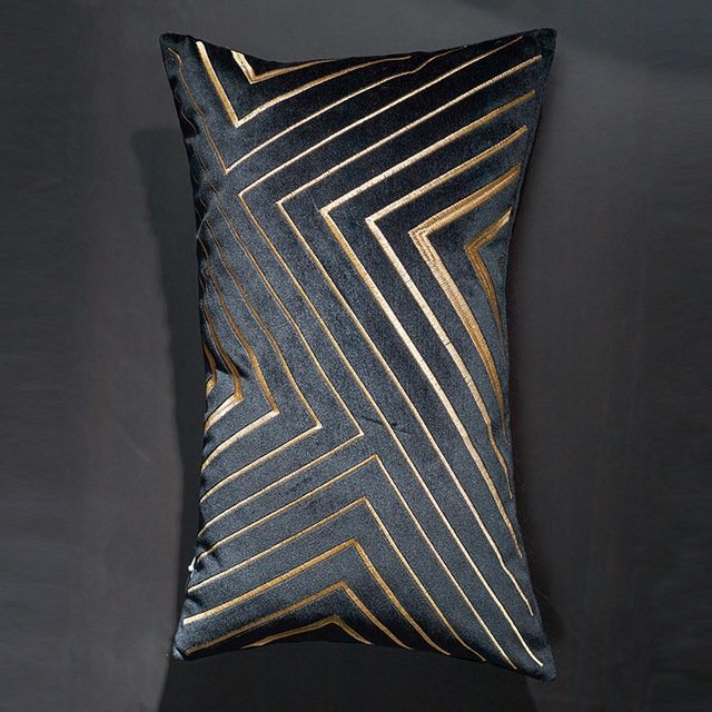 Luxurious geometric cushions - Elegance for the living room and the bedroom