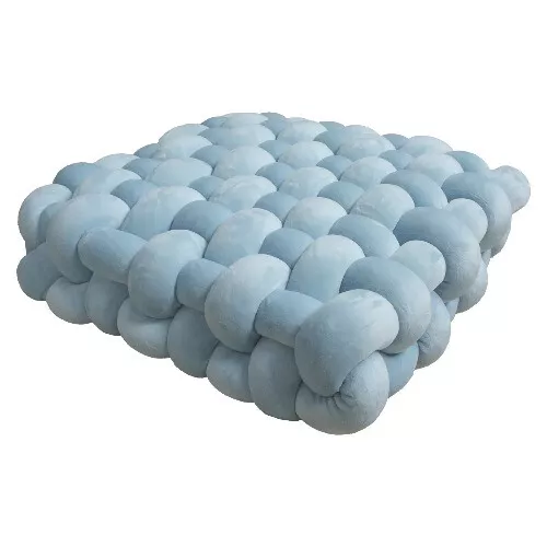 Knot Pillow