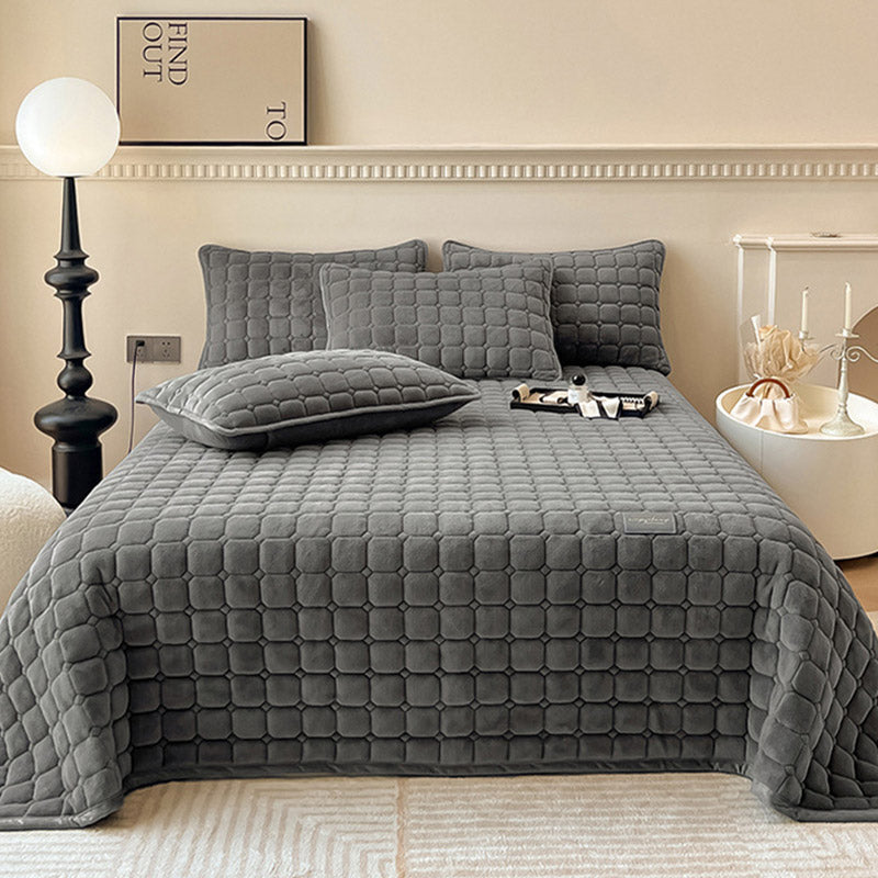 Modern Soft Throw Blanket with Square Texture – Stylish Fluffy Bed &amp; Sofa Cover