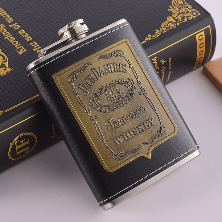 8oz Whisky Bottle made of Stainless Steel Alcohol Funnel Hip Flask Embroidered Golden Silk Fabric Packaging Gift Box Set