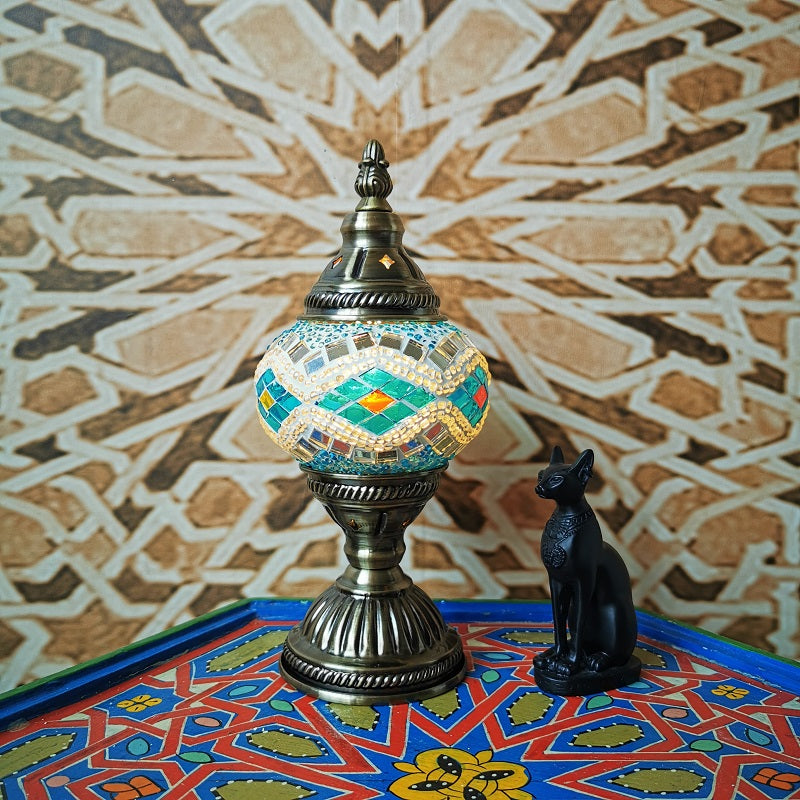 Traditional Tiffany Oval Glass Iron 1-Light Table Lamp for the Living Room