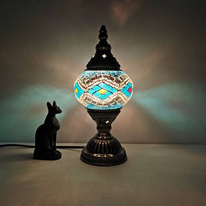 Traditional Tiffany Oval Glass Iron 1-Light Table Lamp for the Living Room