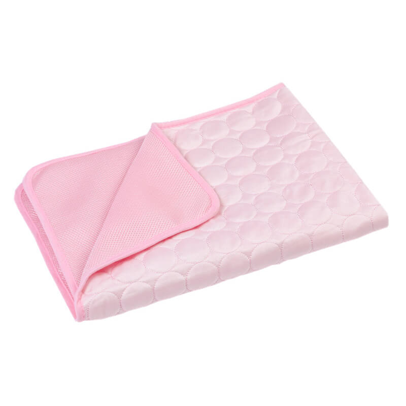 Self-Cooling Mat for Quadrupeds Perfect for Hot Summer