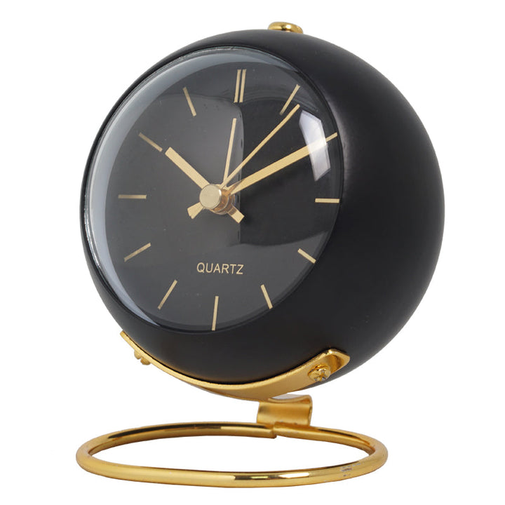 Minimalistic round table clock