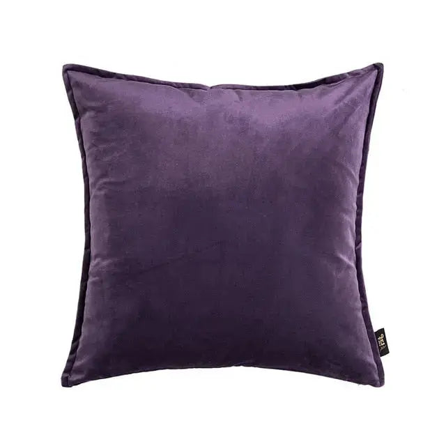 VelvetLuxe – Elegant velvet cushion cover with refined details