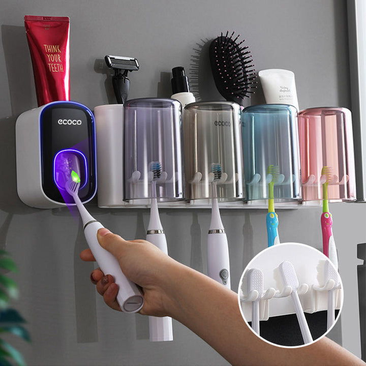 Gap-free toothbrush holder