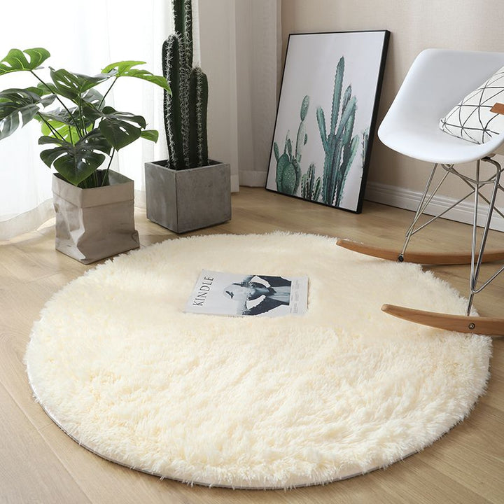Cozy soft round rug