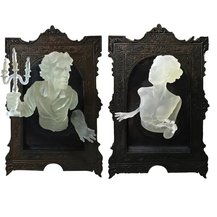 Spirit in the Mirror – Shining 3D wall decoration made of resin for mysterious spaces