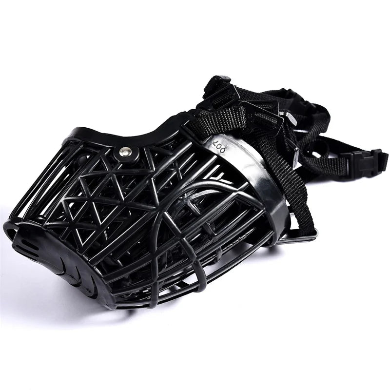 Breathable dog muzzle with comfortable fit