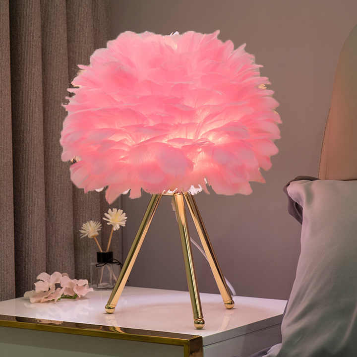 Table Lamp - FeatherLux - Dimmable Light - Elegant Feather Design