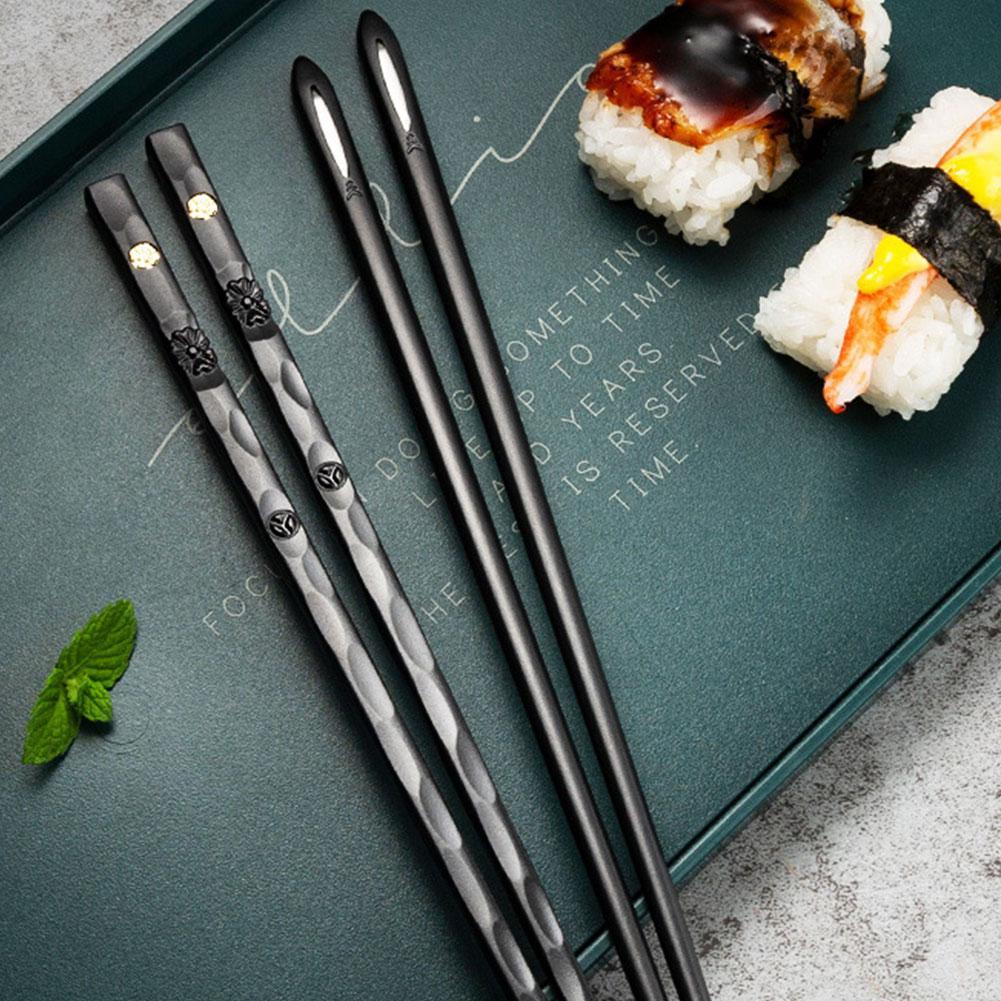 DineLux – Luxurious Chopstick Set with Refined Designs (5 Pairs)