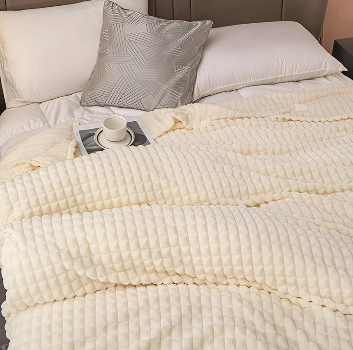 EliteWave Plaid - Ultrafluffy structured coral fleece blanket