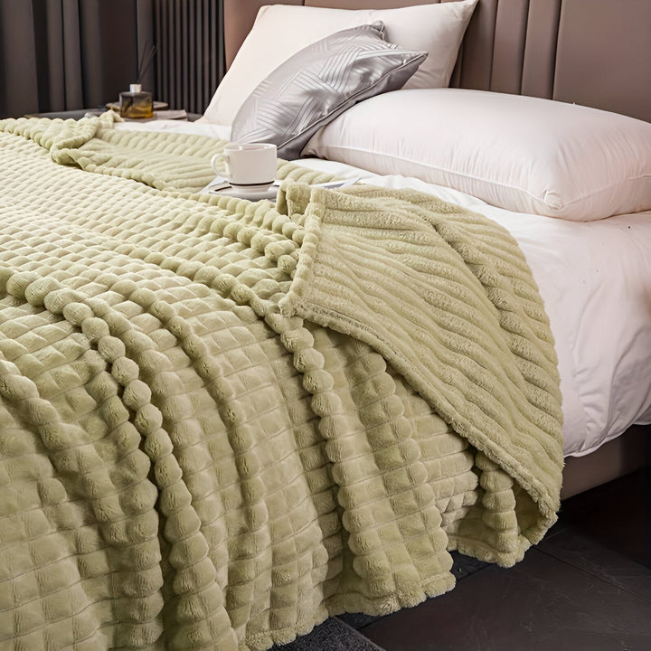 EliteWave Plaid - Ultrafluffy structured coral fleece blanket