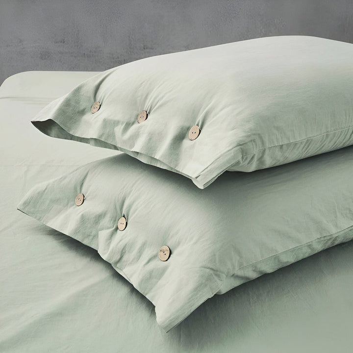 Breathable Cotton Bedding Set with Two Pillowcases