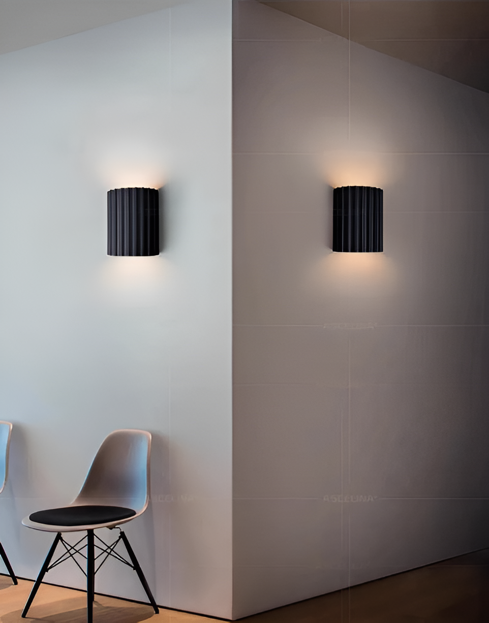Striped LED wall light made of resin for a modern Nordic atmosphere