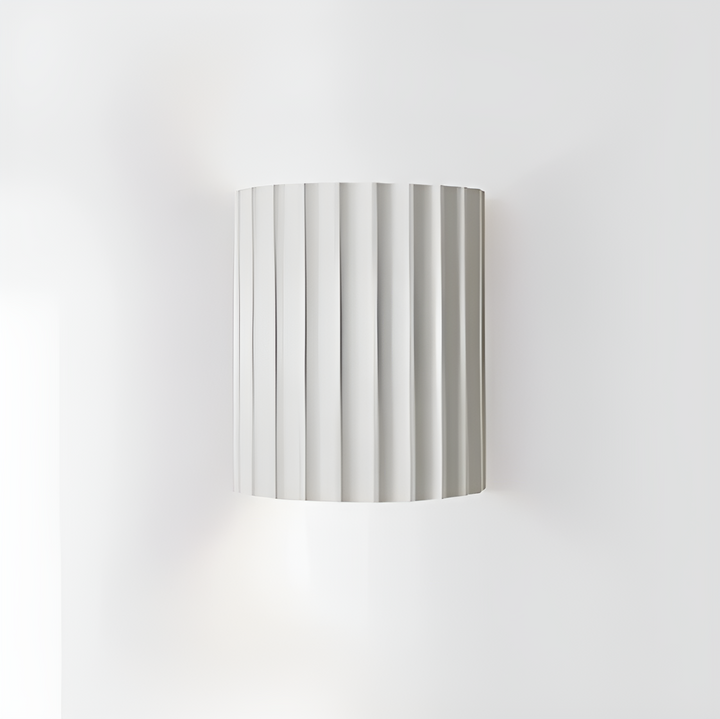 Striped LED wall light made of resin for a modern Nordic atmosphere