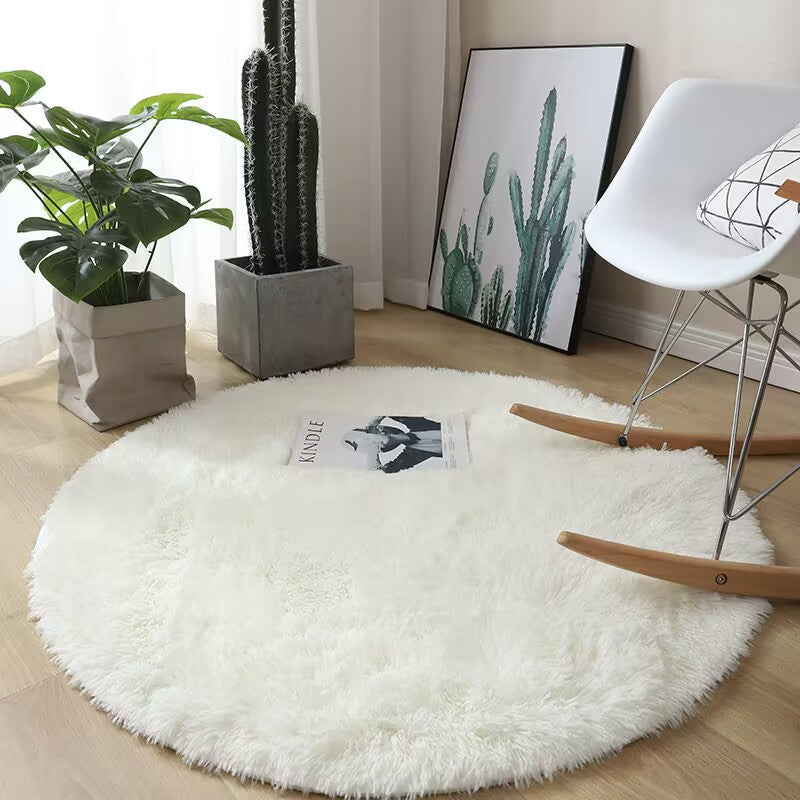 Cozy soft round rug