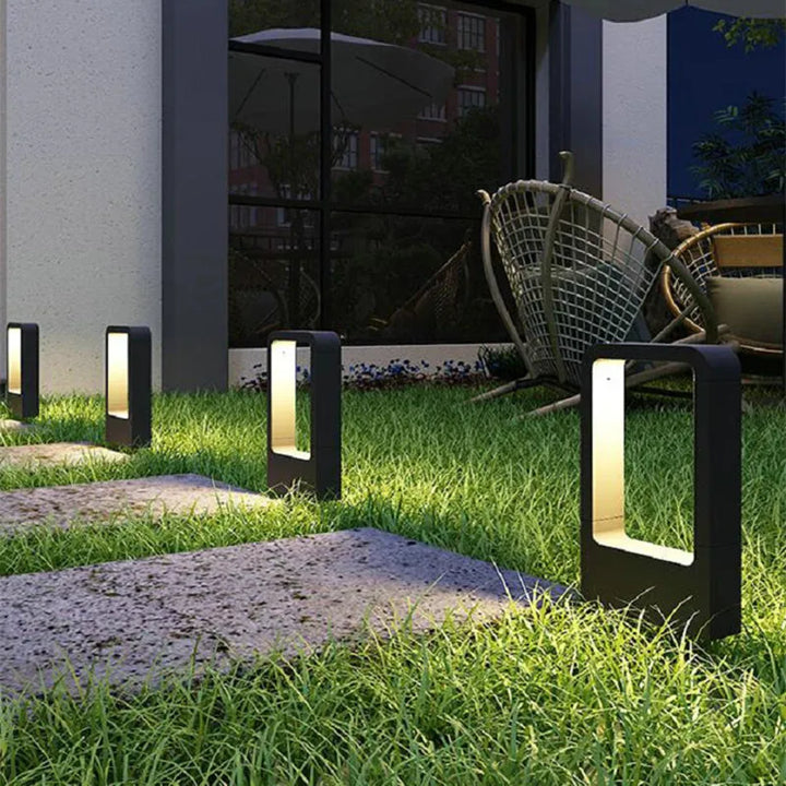 AluGlanz – Modern Aluminum Floor Lamp