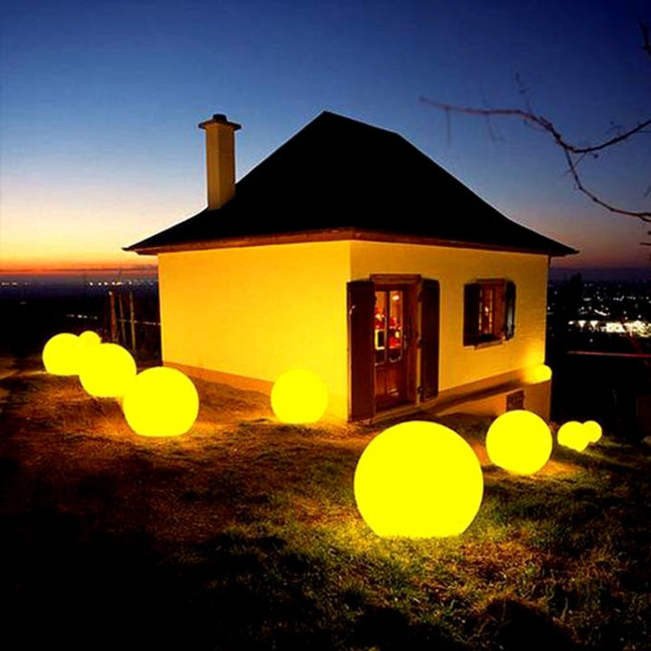 LEH-42321 40cm Round Ball Solar Power Lamp, Floating Garden colour Changing LED Light with 0.7W Monocrystalline Silicon Solar Panel &amp; Remote Control (White)