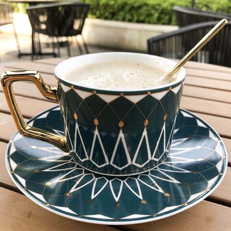Square A Retro-Pattern Coffee Mug