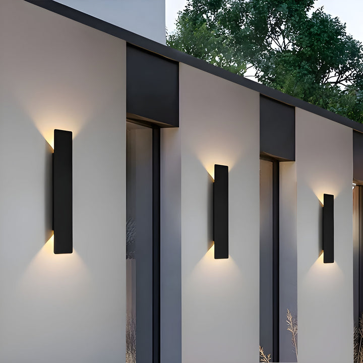 Light - Modern weatherproof LED wall lamp made of aluminum for outdoor use