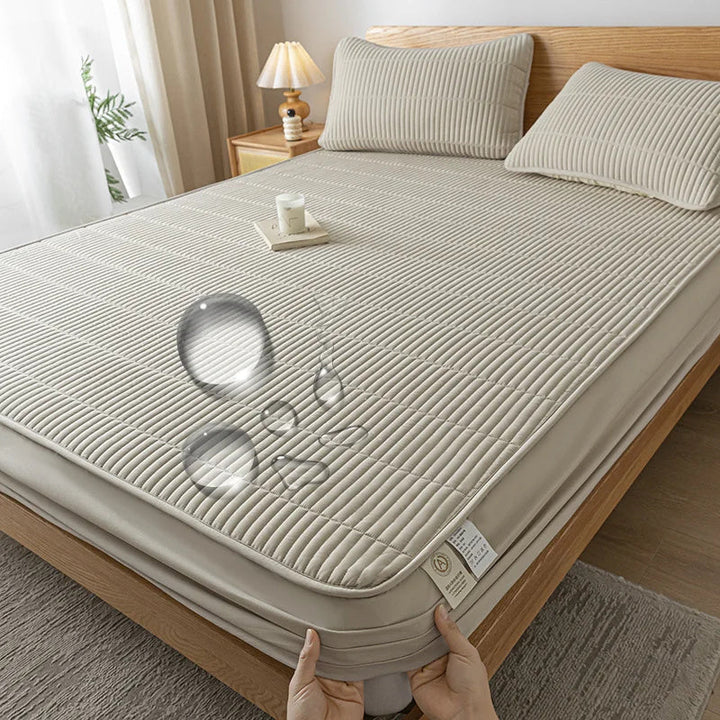 Waterproof reinforced mattress protector