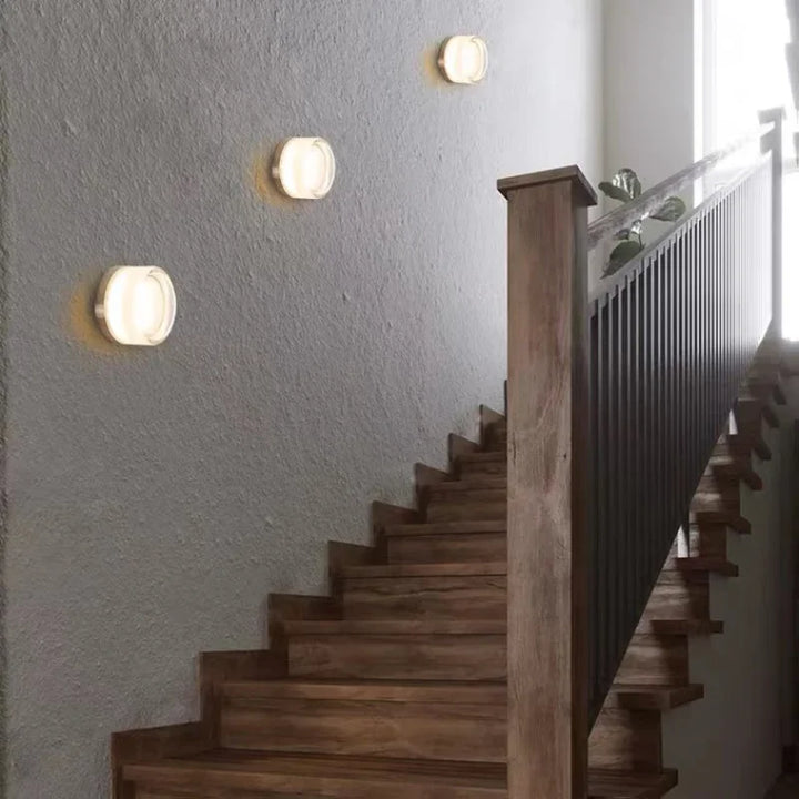 Modern round wall lamp