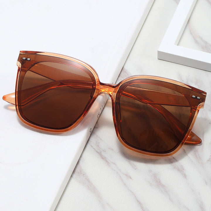 Ladies square sunglasses with mirrored gradient