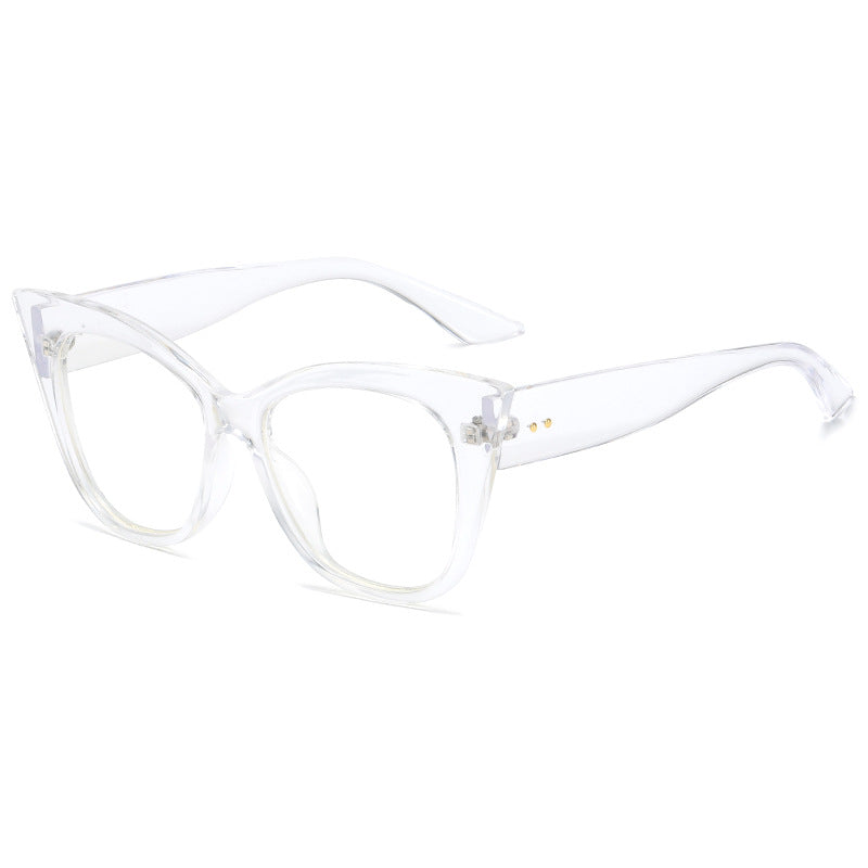 Women extravagant Cat-Eye sunglasses with mirrored lenses