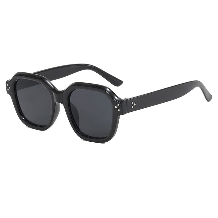 Ladies fashionable square sunglasses with mirrored lenses