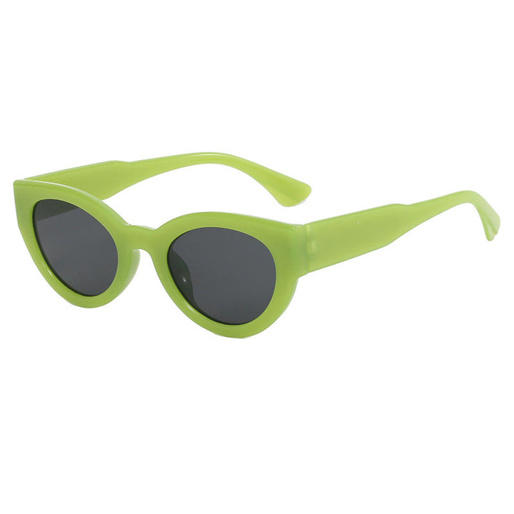 Ladies fashionable square sunglasses with mirrored lenses